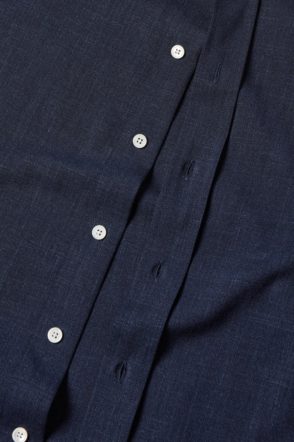 
Amos Shirt in blue — detail view